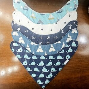Set of 5 Oofos Bibs